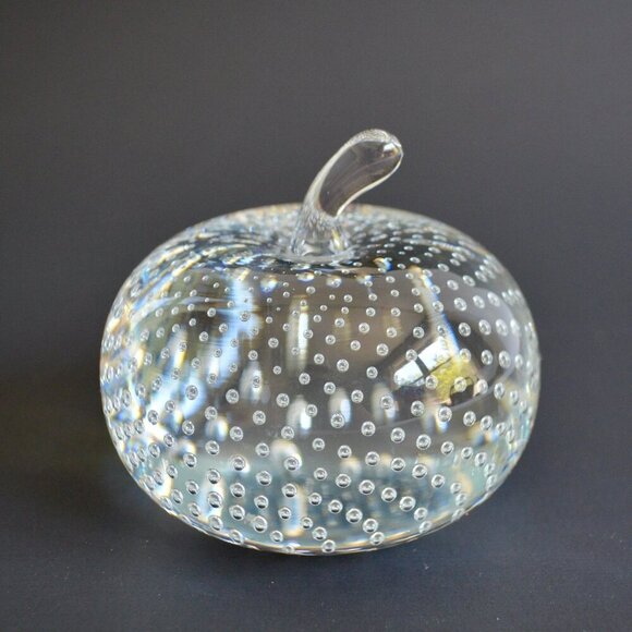 Vintage Solid Glass Apple Paperweight Controlled Bubbles Bolle Bullicante 3.25" - Picture 8 of 10